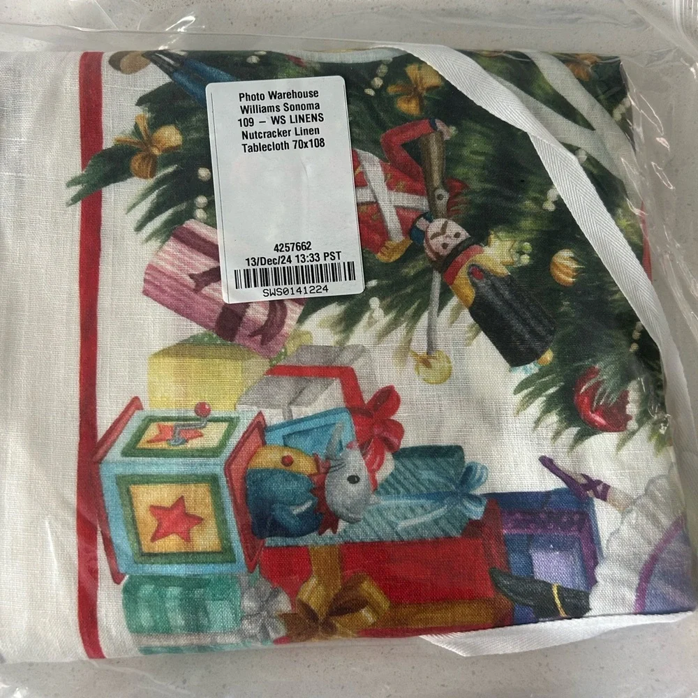 Williams Sonoma Nutcracker Tablecloth 70” x 108” NEW